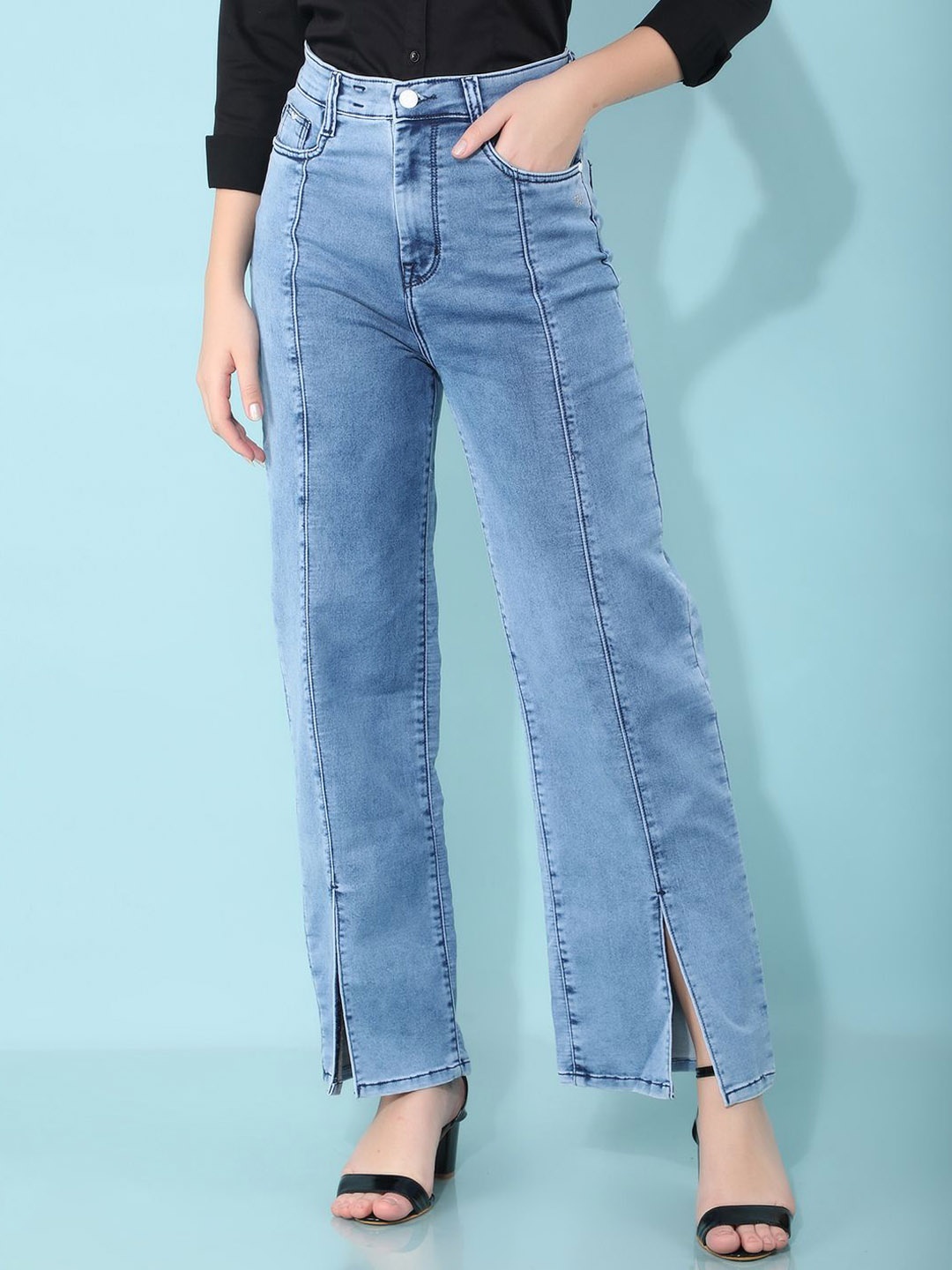 

Crimsoune Club Women Flared Fit Stretchable Mid-Rise Jeans, Blue