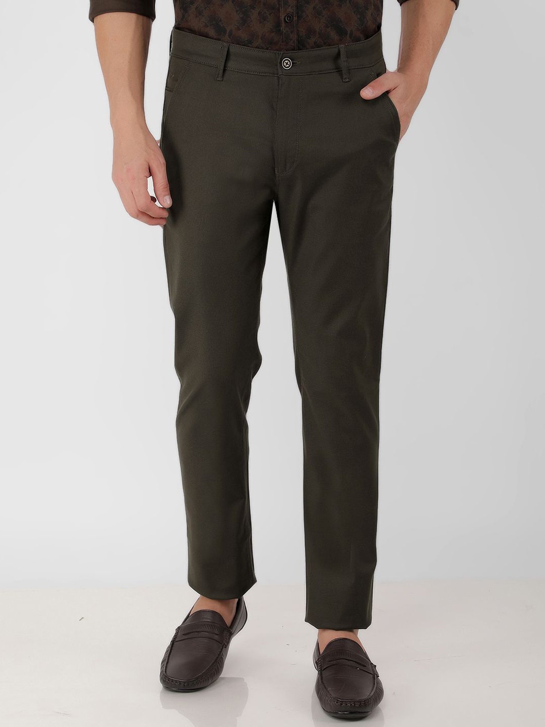 

Crimsoune Club Men Mid-Rise Smart Slim Fit Easy Wash Trousers, Brown