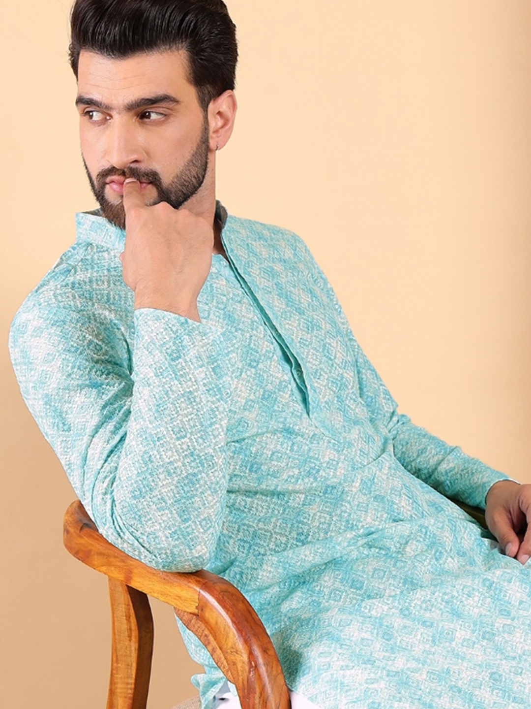 

Ethnic Bay Geometric Printed Sequinned Mandarin Collar Straight Kurta, Turquoise blue