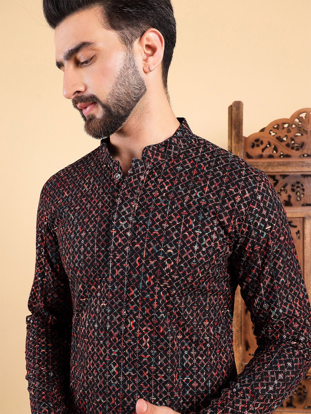 

Ethnic Bay Geometric Embroidered Sequinned Mandarin Collar Straight Kurta, Black