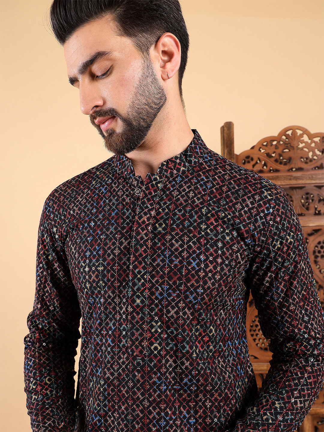 

Ethnic Bay Ethnic Motifs Embroidered Sequinned Mandarin Collar Straight Kurta, Black