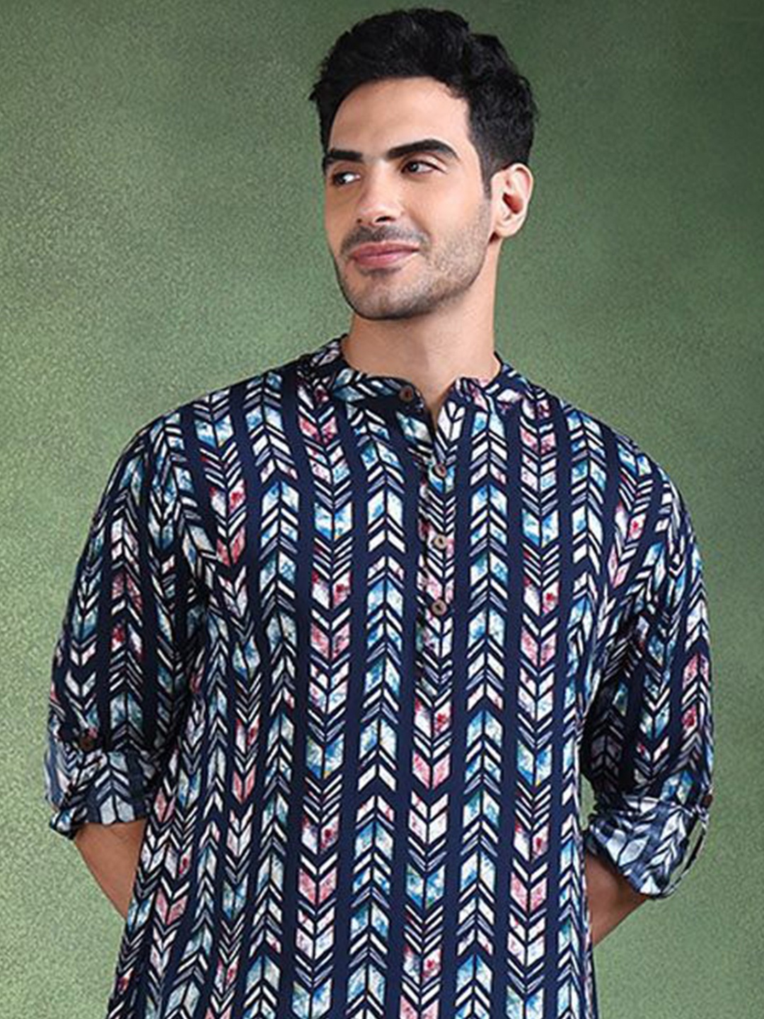 

Ethnic Bay Chevron Printed Mandarin Collar Straight Kurta, Blue