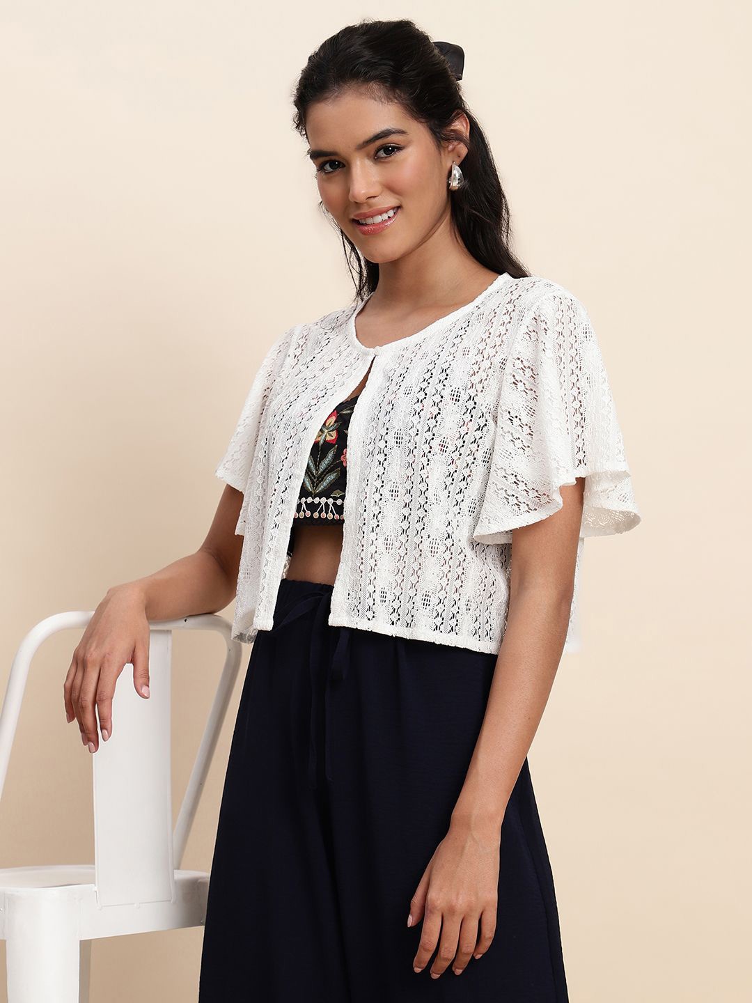 

UnaOne Self Design Keyhole Neck Sheer Cotton Lace Crop Open Front Shrug, Off white