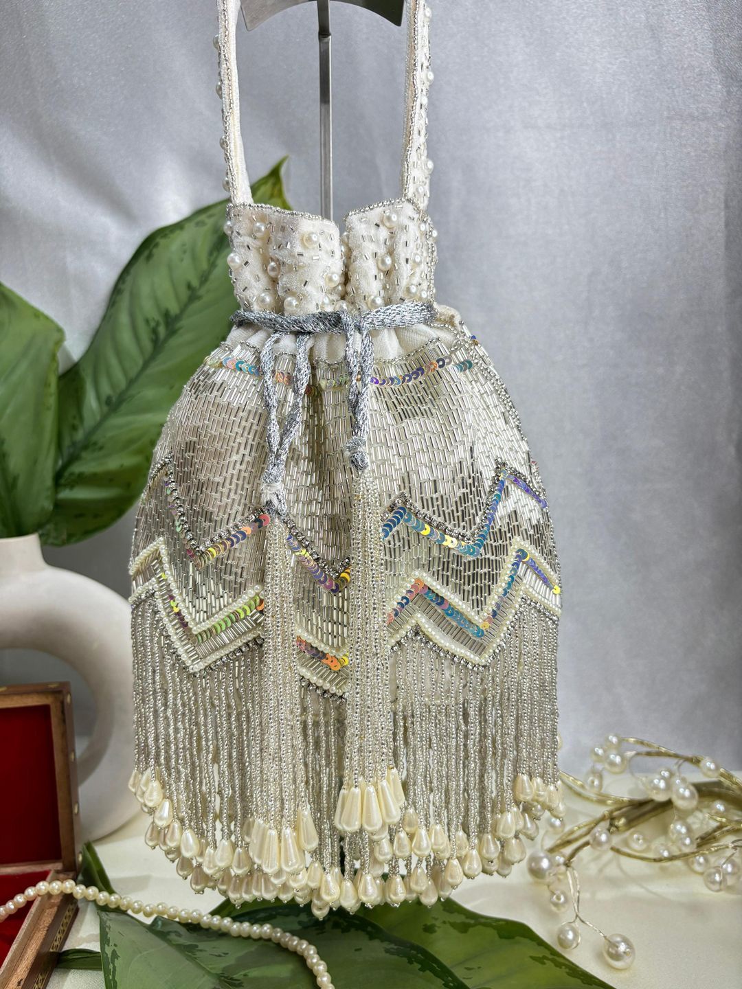 

trendy crafts Embellished Potli Clutch, White