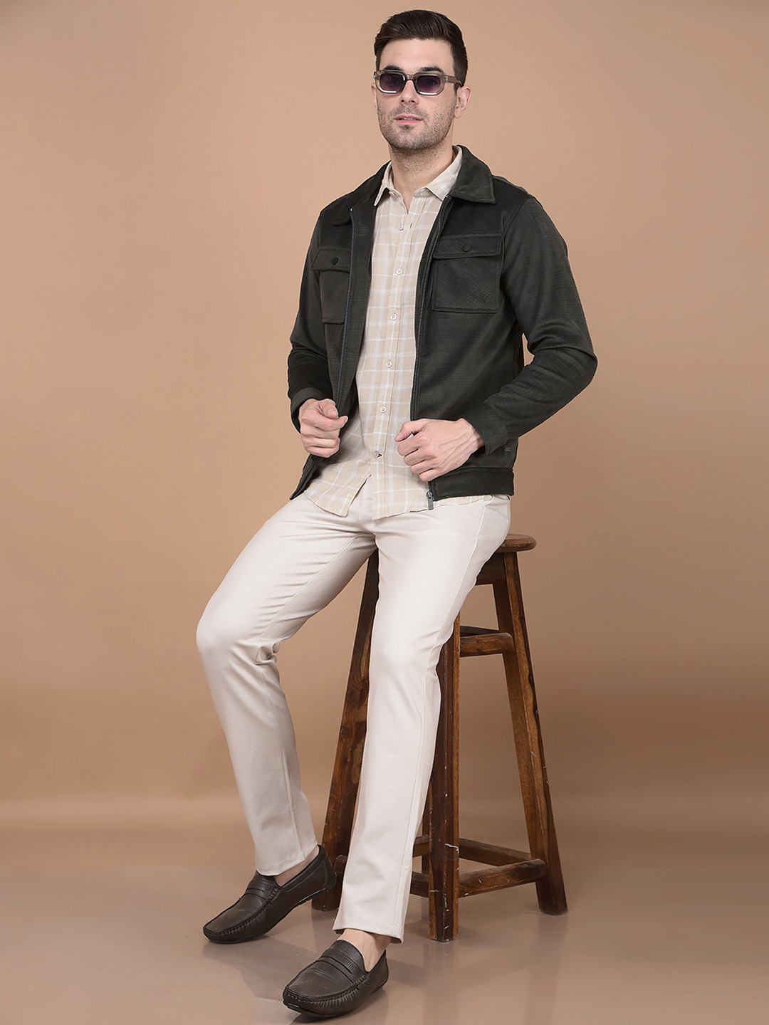 

Crimsoune Club Men Mock Collar Lightweight Tailored Jacket, Grey