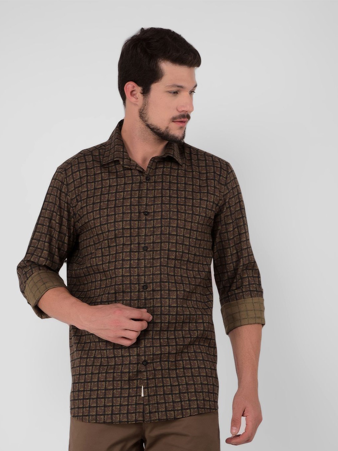 

Crimsoune Club Men Classic Slim Fit Opaque Checked Casual Shirt, Brown