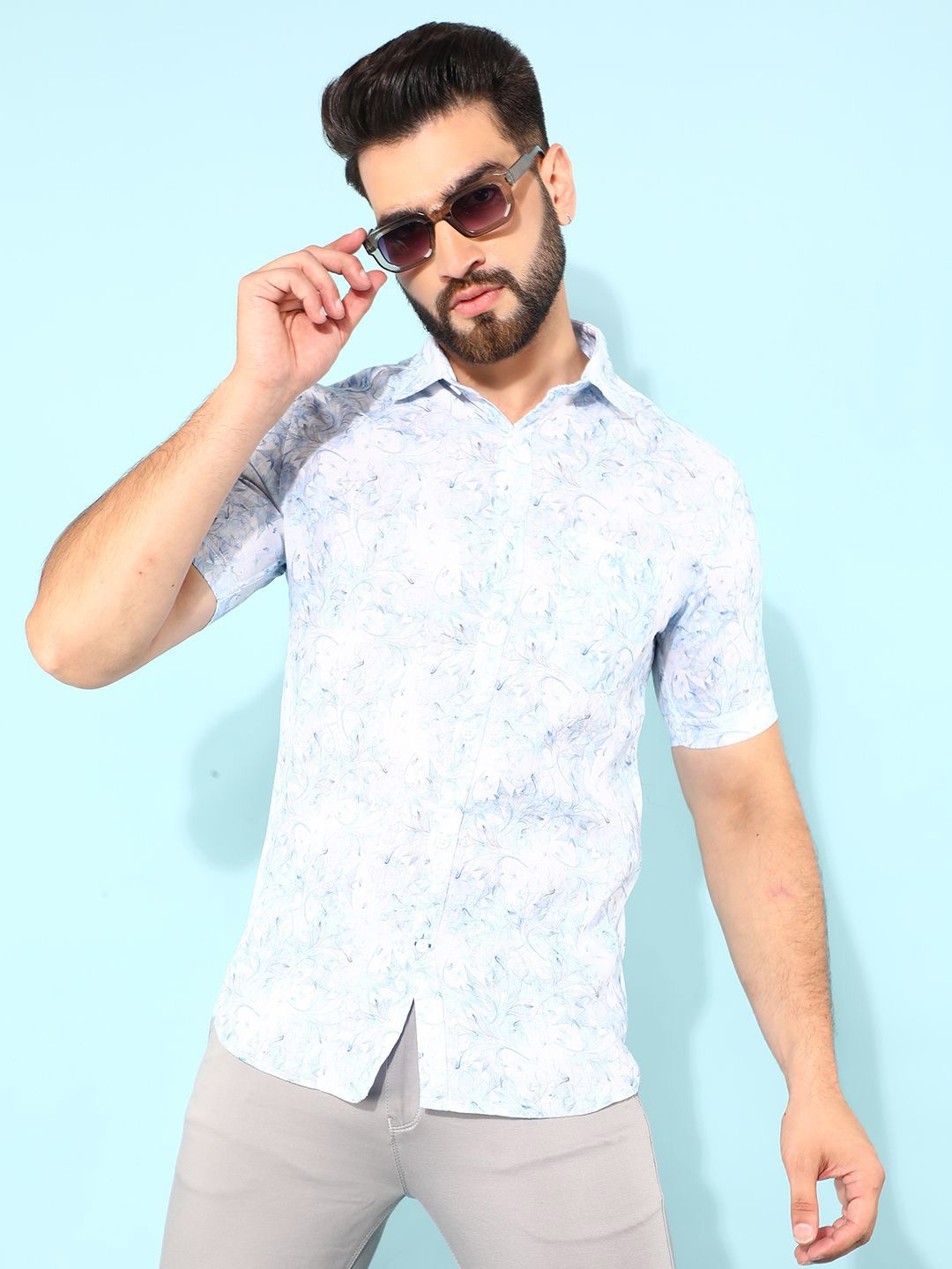 

Crimsoune Club Men Classic Slim Fit Floral Printed Casual Shirt, Blue