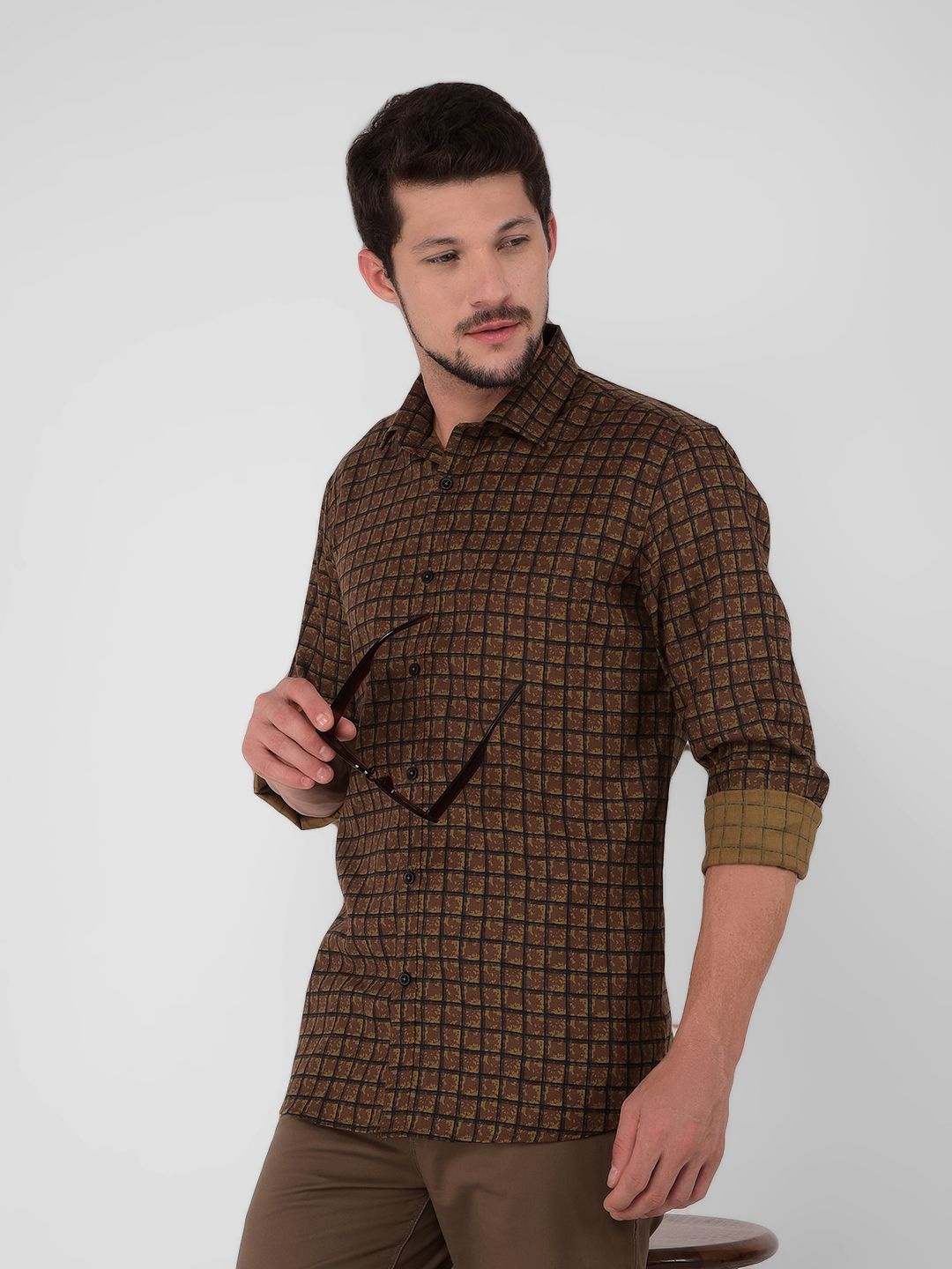 

Crimsoune Club Men Classic Slim Fit Opaque Checked Casual Shirt, Brown