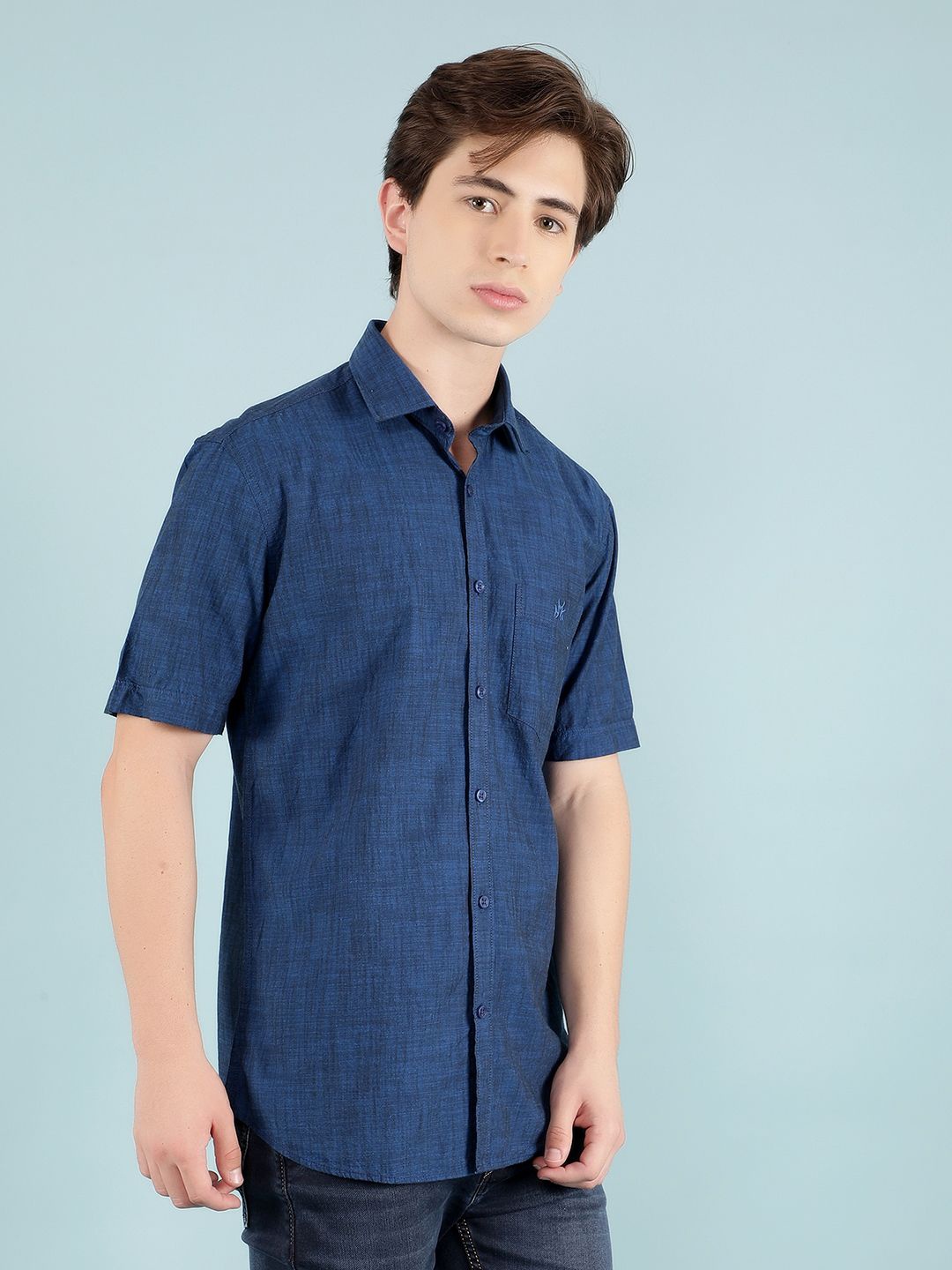 

Crimsoune Club Men Classic Slim Fit Casual Shirt, Navy blue