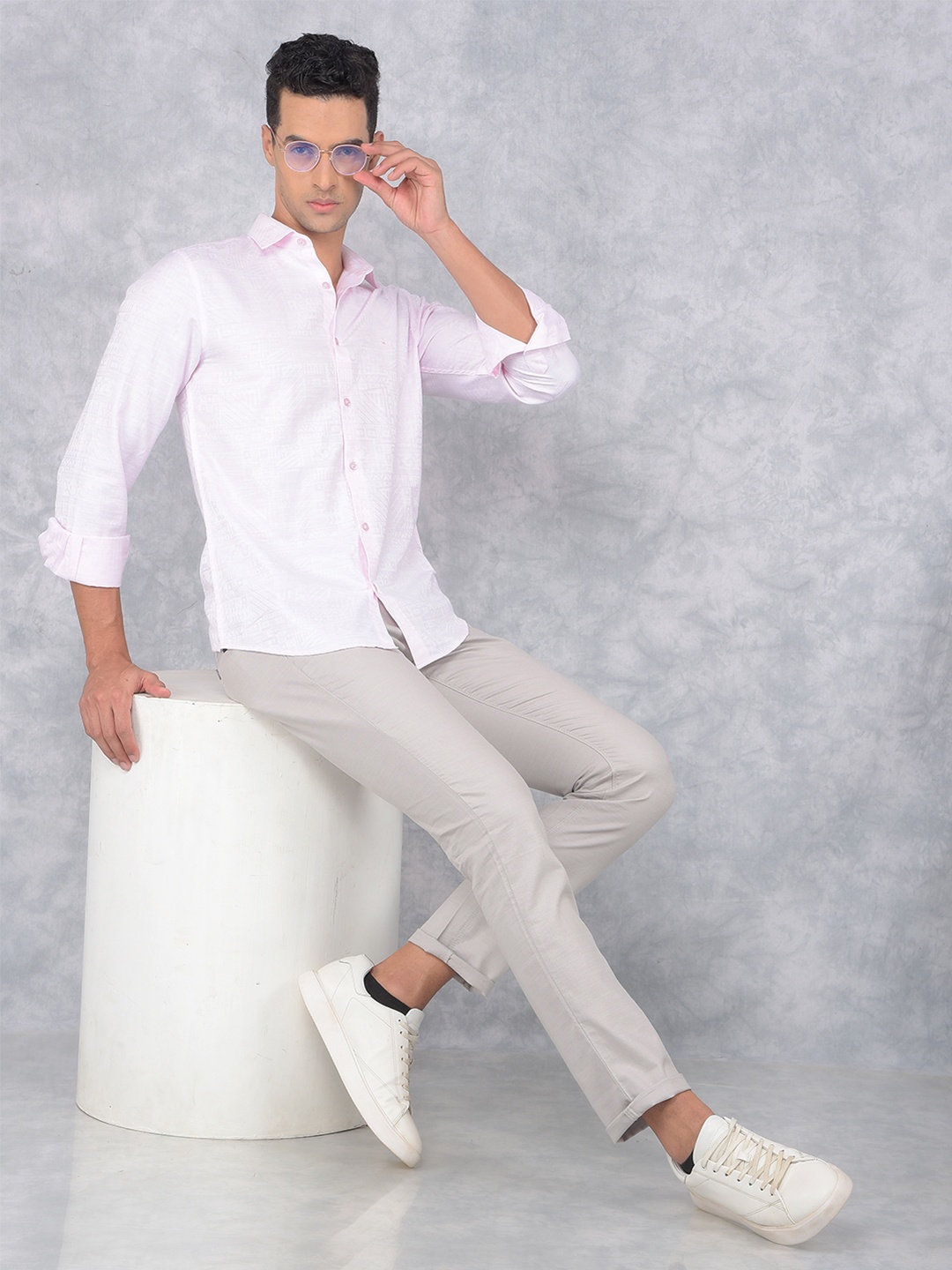 

Crimsoune Club Men Classic Slim Fit Opaque Casual Shirt, Pink