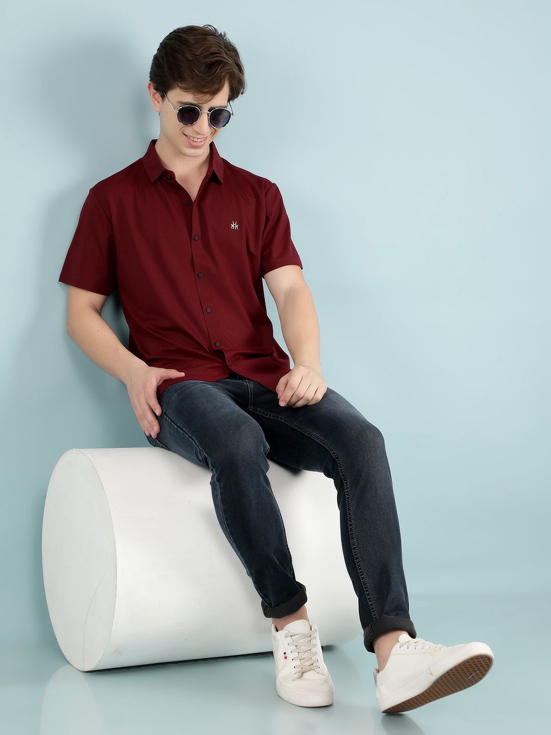 

Crimsoune Club Men Classic Slim Fit Casual Shirt, Red