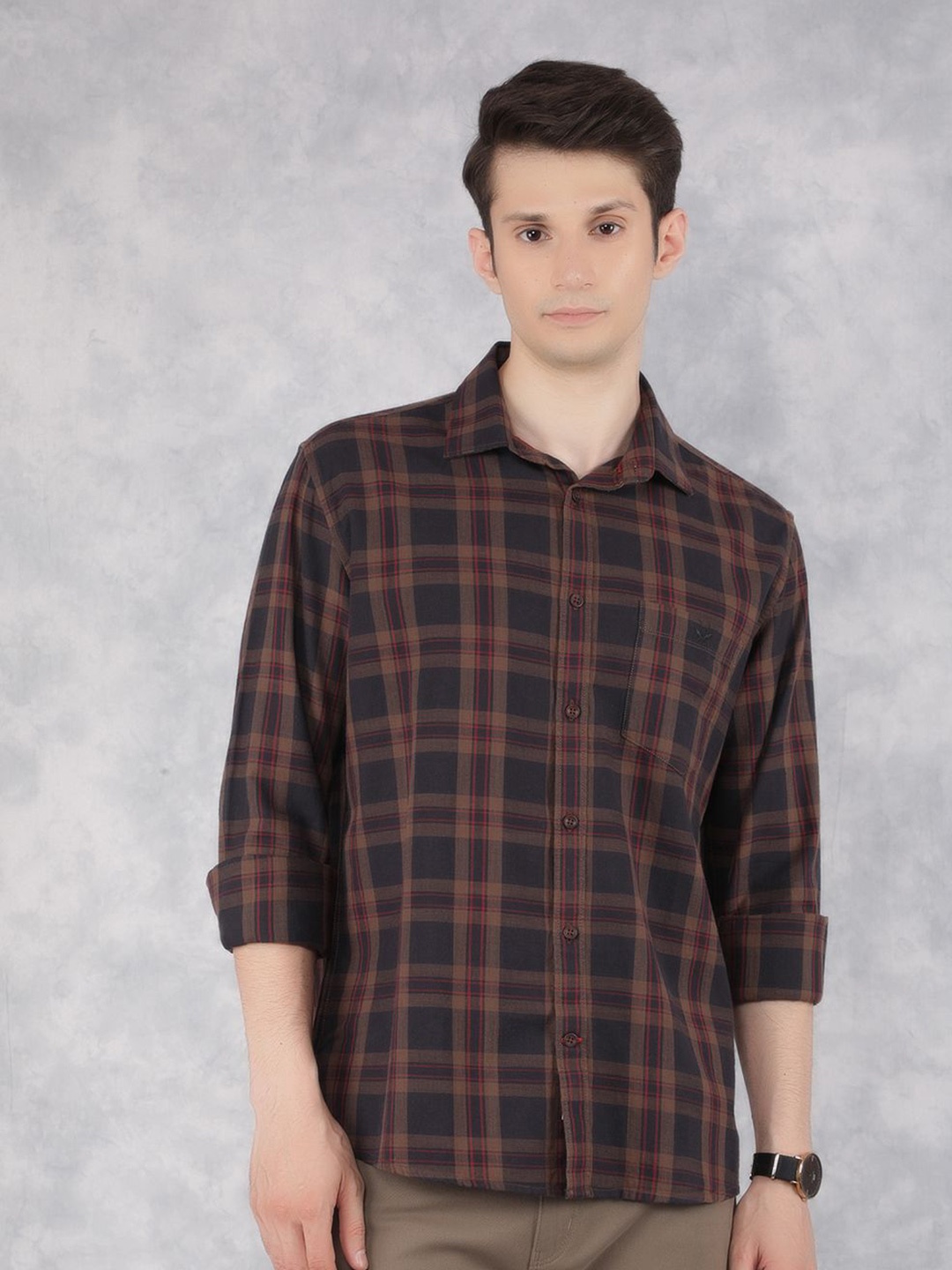 

Crimsoune Club Men Classic Slim Fit Tartan Checks Opaque Checked Casual Shirt, Black
