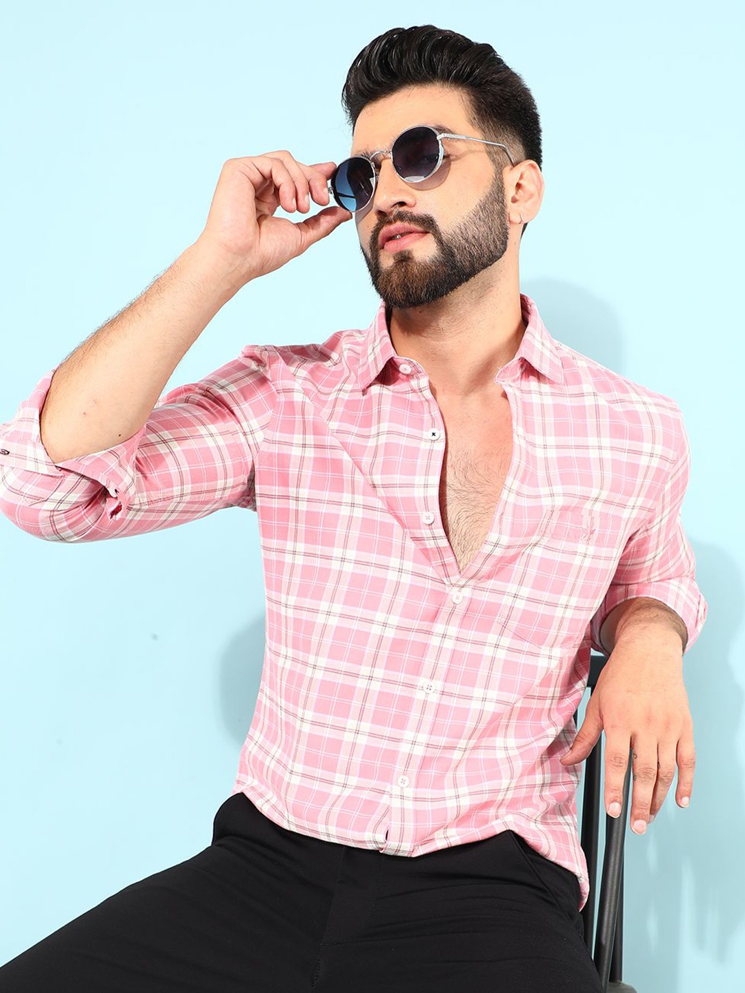 

Crimsoune Club Men Classic Slim Fit Checked Casual Shirt, Pink
