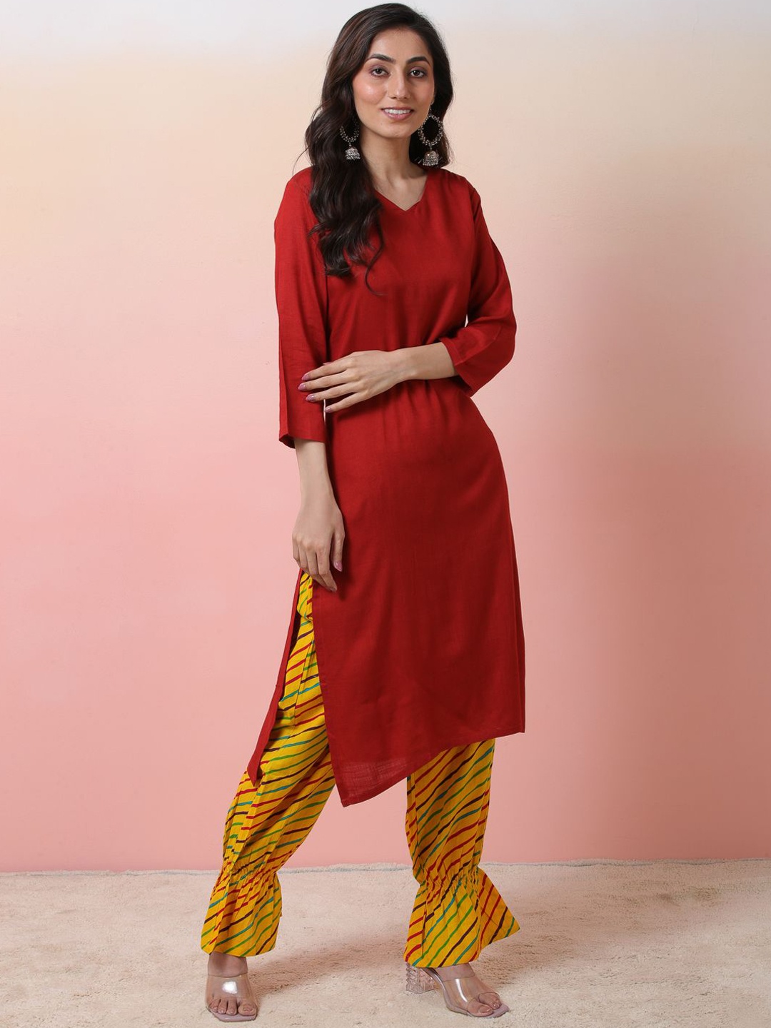 

Sangria Regular Kurta with Trousers, Maroon