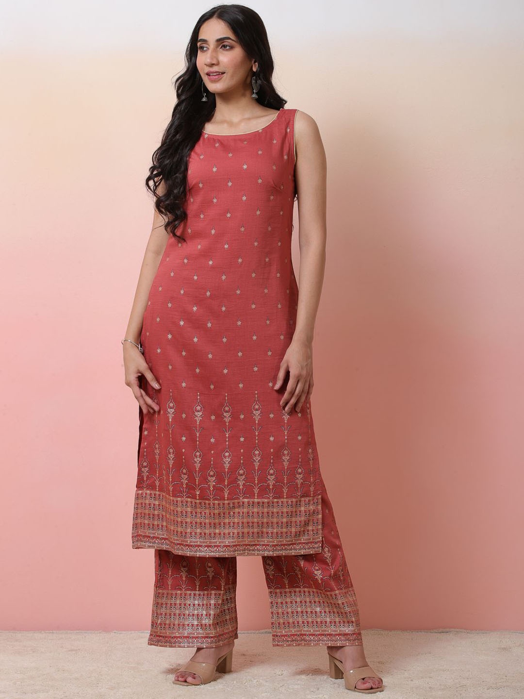 Sangria Floral Printed Sleeveless Straight Kurta With Palazzo, Rust