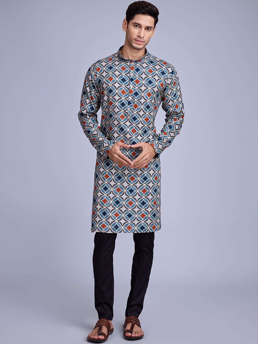 

SHUBHVASTRA Geometric Printed Mandarin Collar Straight Kurta, Blue