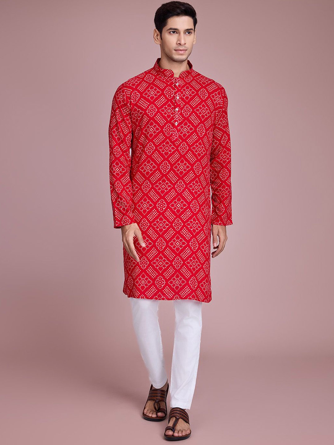 

SHUBHVASTRA Bandhani Printed Mandarin Collar Long Sleeves Straight Kurta, Red