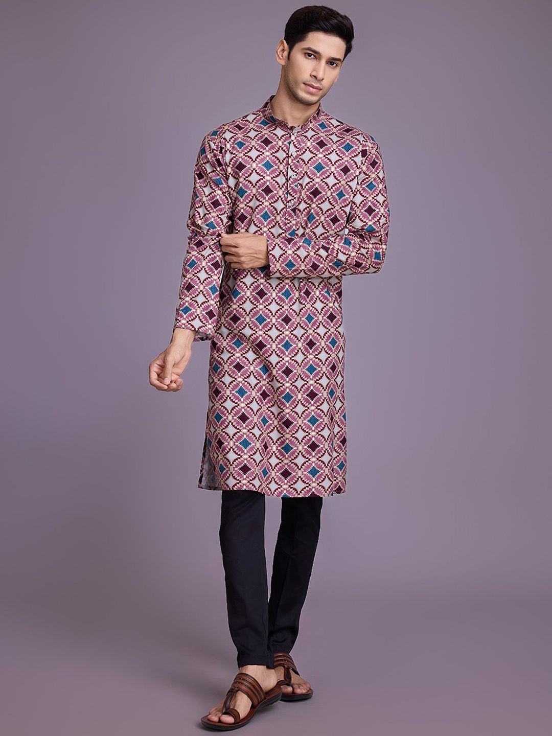 

SHUBHVASTRA Geometric Printed Mandarin Collar Straight Kurta, Pink