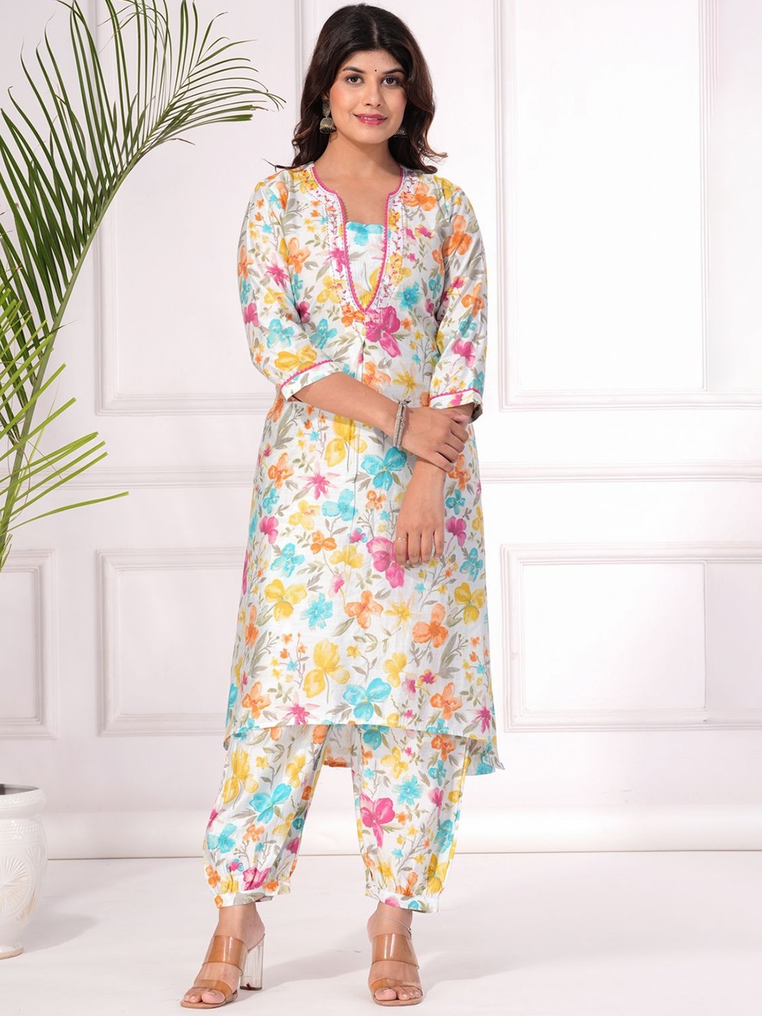 

KALINI Floral Printed Straight Kurta with Salwar, White