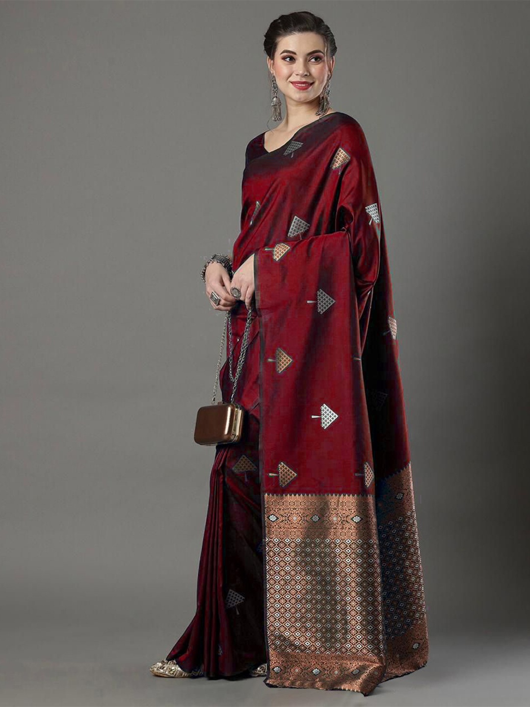 

revika Woven Design Pure Silk Kanjeevaram Saree, Maroon