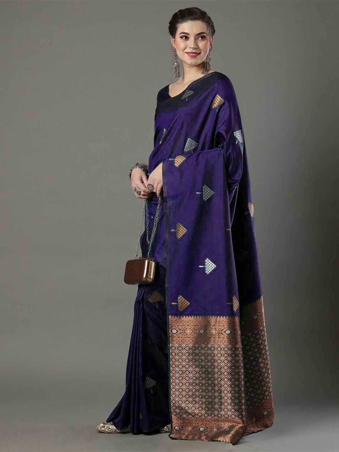 

revika Woven Design Zari Pure Silk Kanjeevaram Saree, Purple
