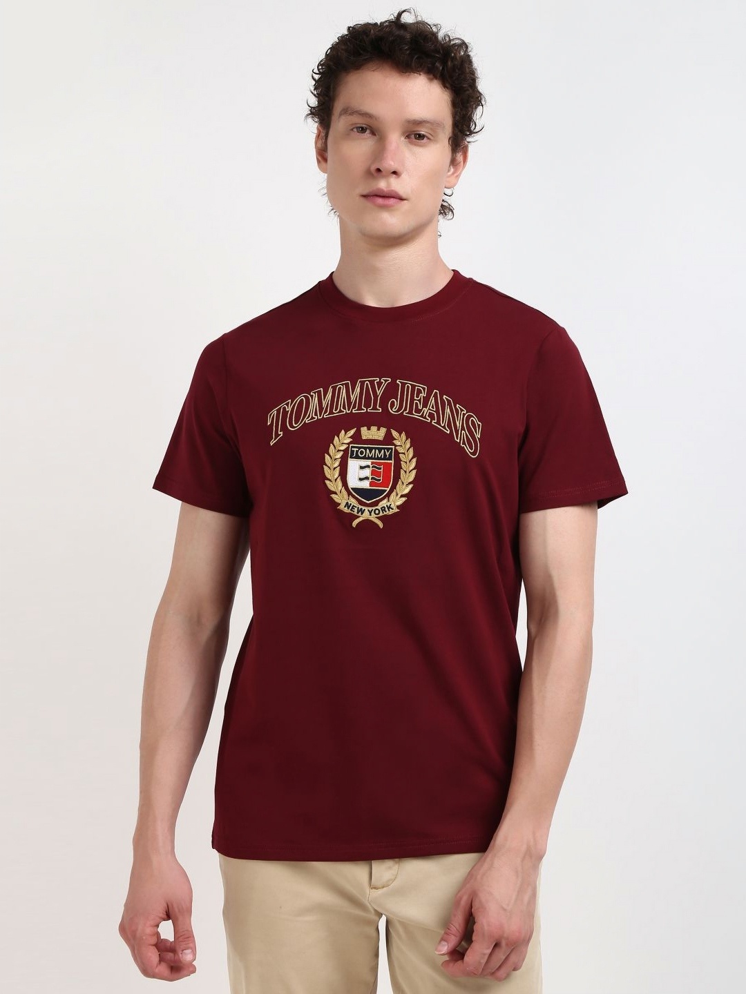 

Tommy Hilfiger Men Typography Printed Round Neck Cotton Slim Fit T-Shirt, Maroon