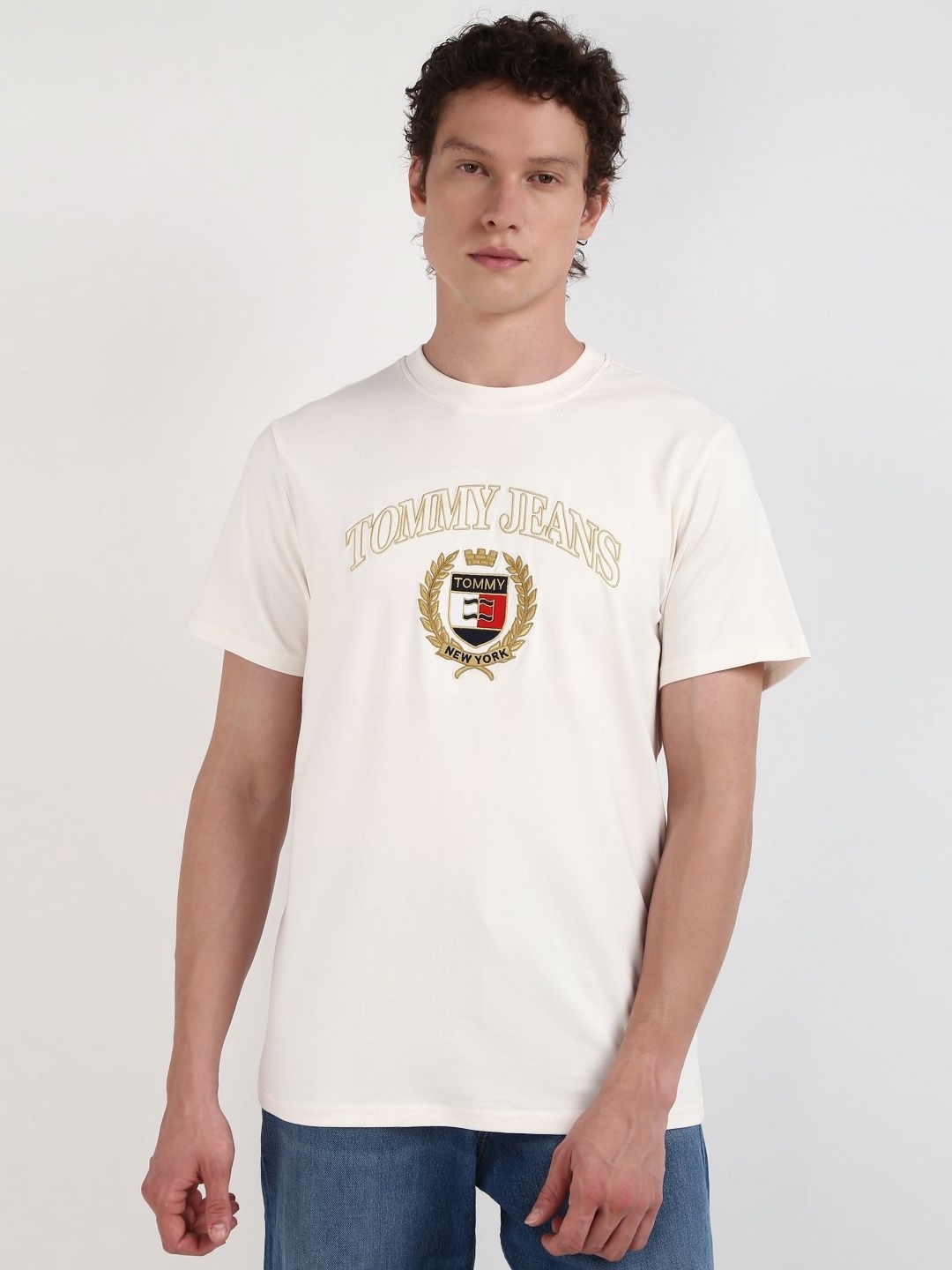 

Tommy Hilfiger Men Printed Round Neck Cotton Slim Fit T-Shirt, White