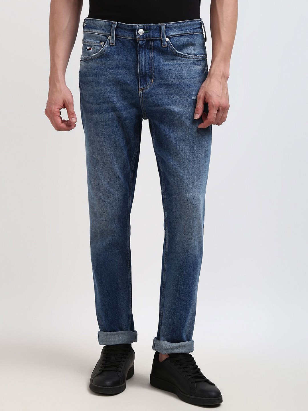 

Tommy Hilfiger Men Slim Fit Mid-Rise Light Fade Stretchable Jeans, Blue