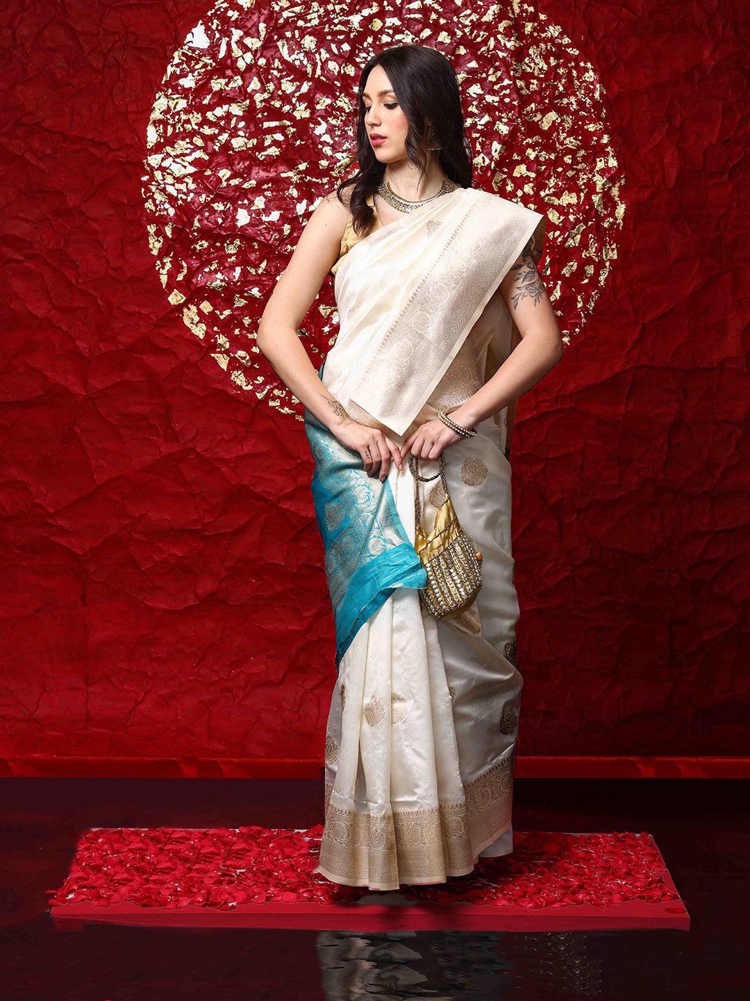 

Ishin Woven Design Zari Kanjeevaram Saree, Off white