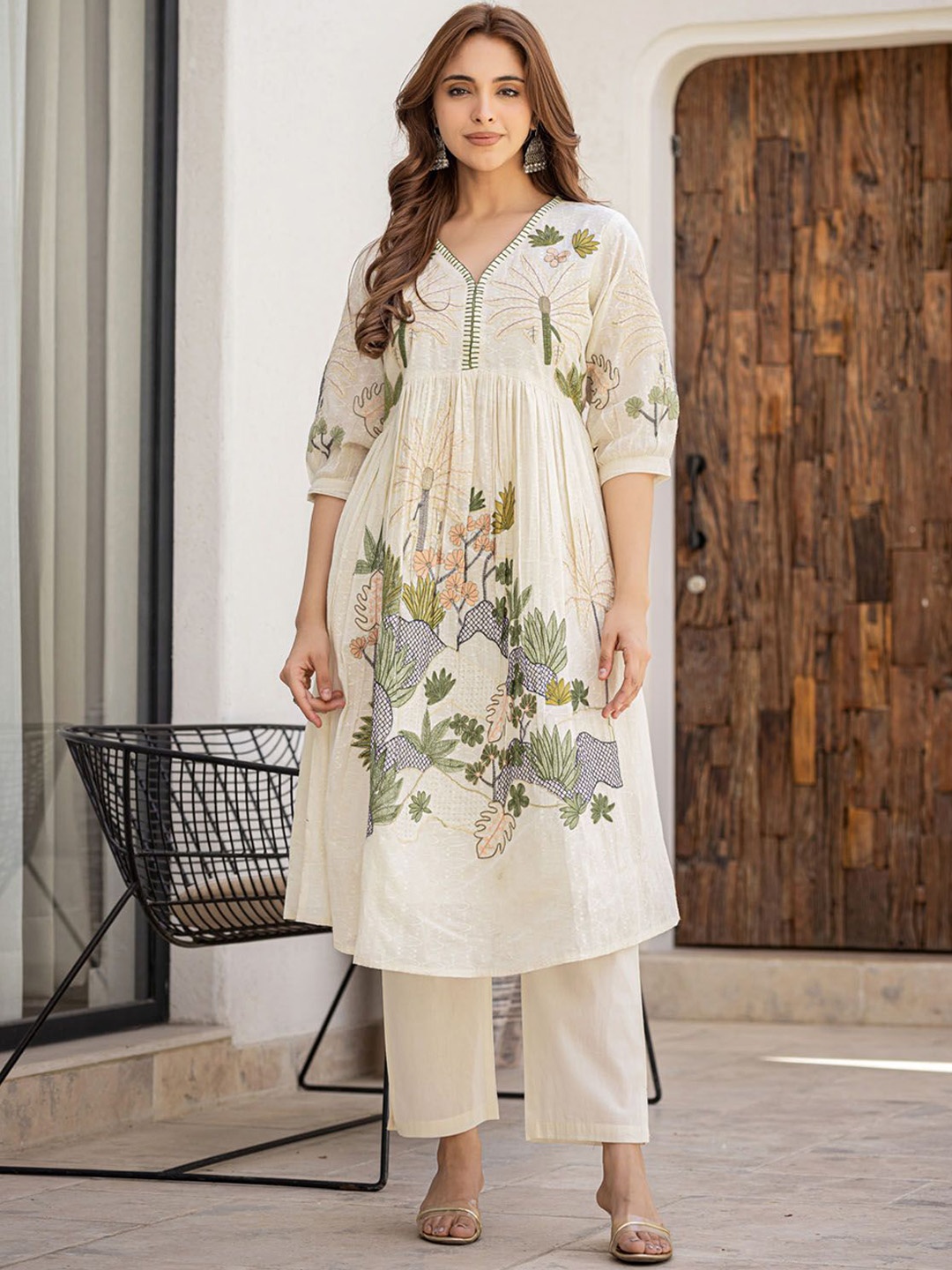 

FASHION DWAR Floral Embroidered Pure Cotton Empire Anarkali Kurta With Trouser, Off white