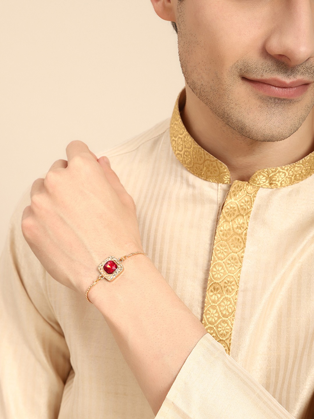 

House of Pataudi Unisex Stone Studded Rakhi, Gold