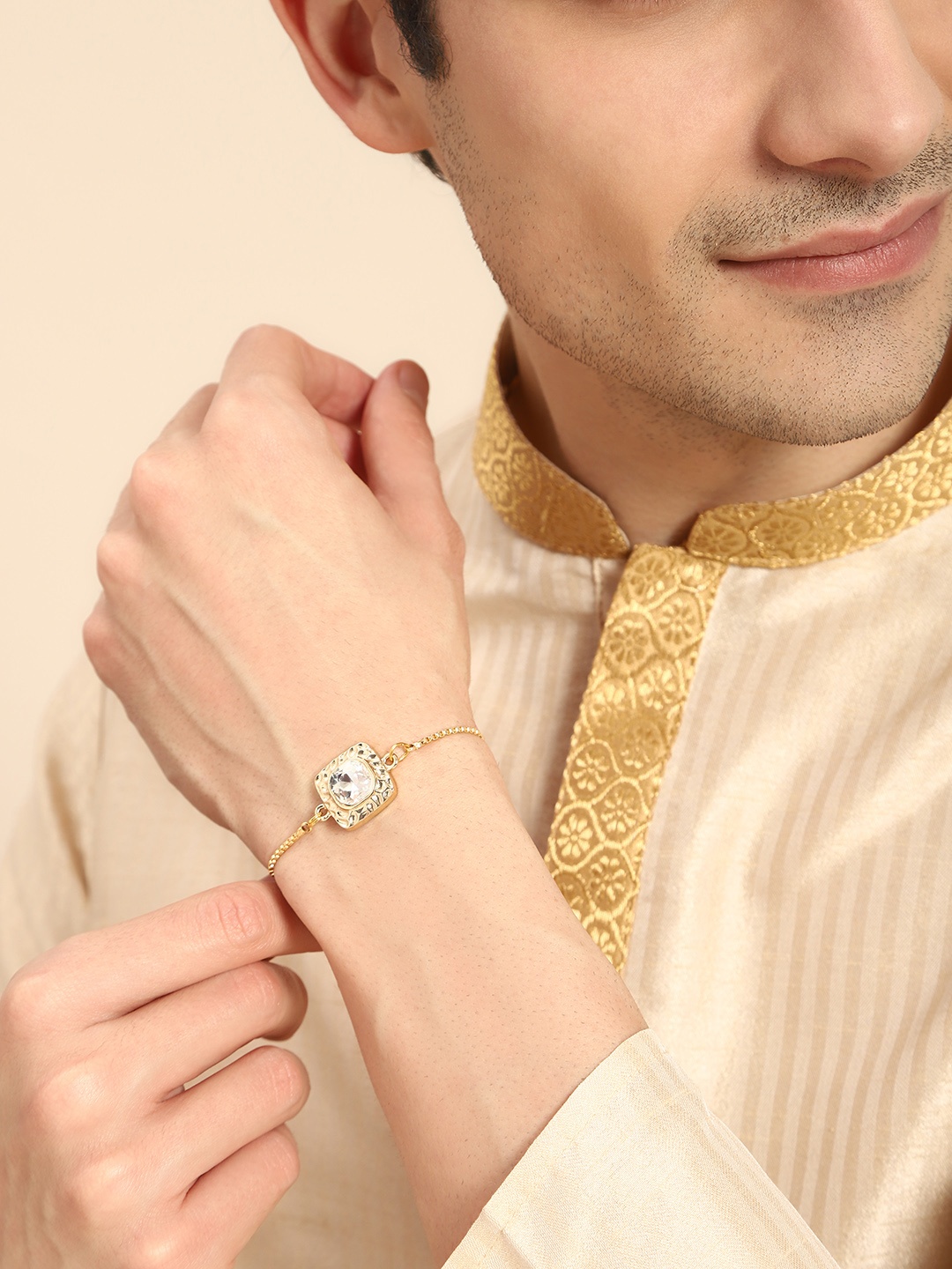 

House of Pataudi Unisex Stone Studded Rakhi, Gold