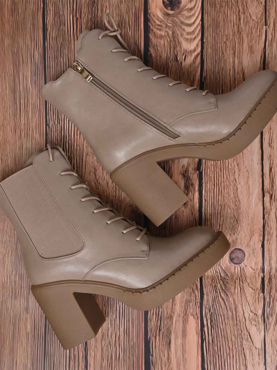

Ronnie Grey Women Block-Heeled Mid-Top Chelsea Boots, Beige