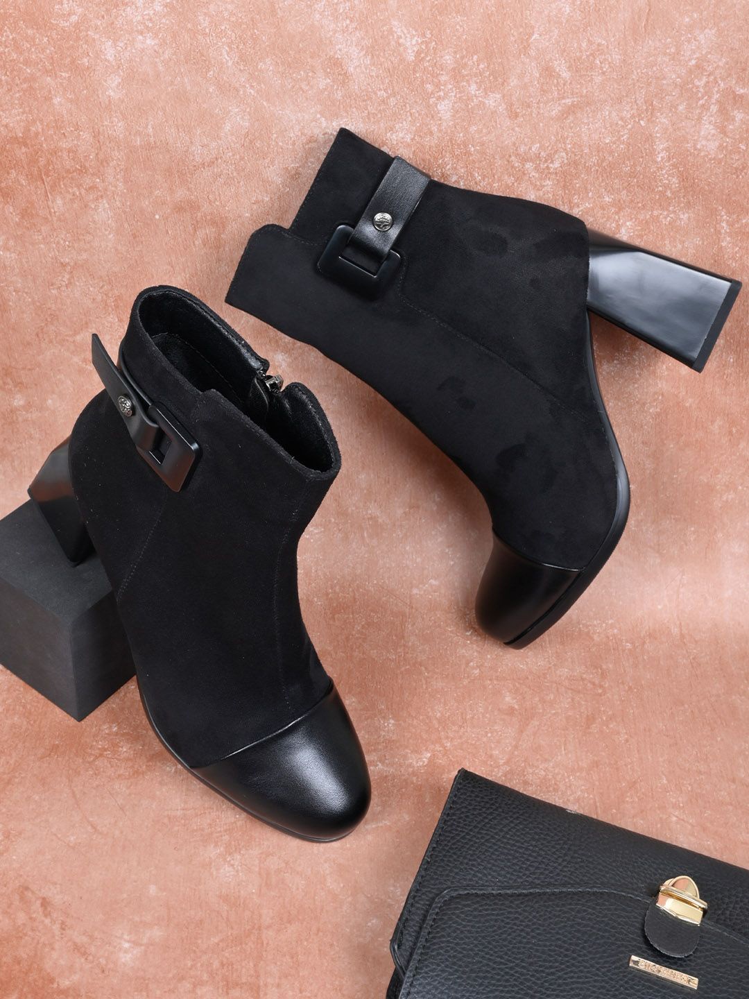 

Ronnie Grey Women Solid Round Toe Block-Heeled Chunky Boots, Black