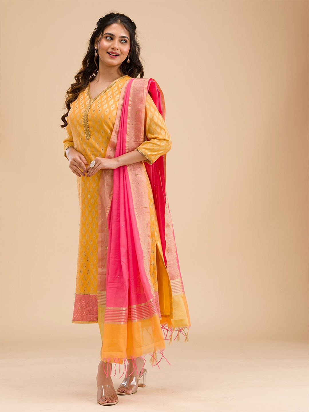 

Koskii Ethnic Motifs Woven Design Beads and Stones Kurta with Trousers & Dupatta, Yellow