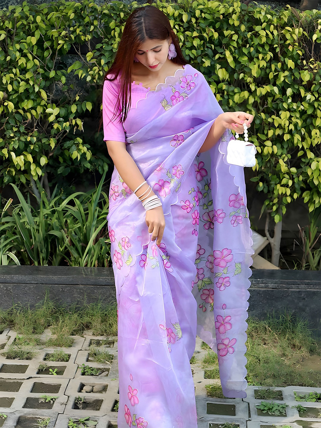 

Anouk Organza Floral Festive Celebrity Saree, Lavender