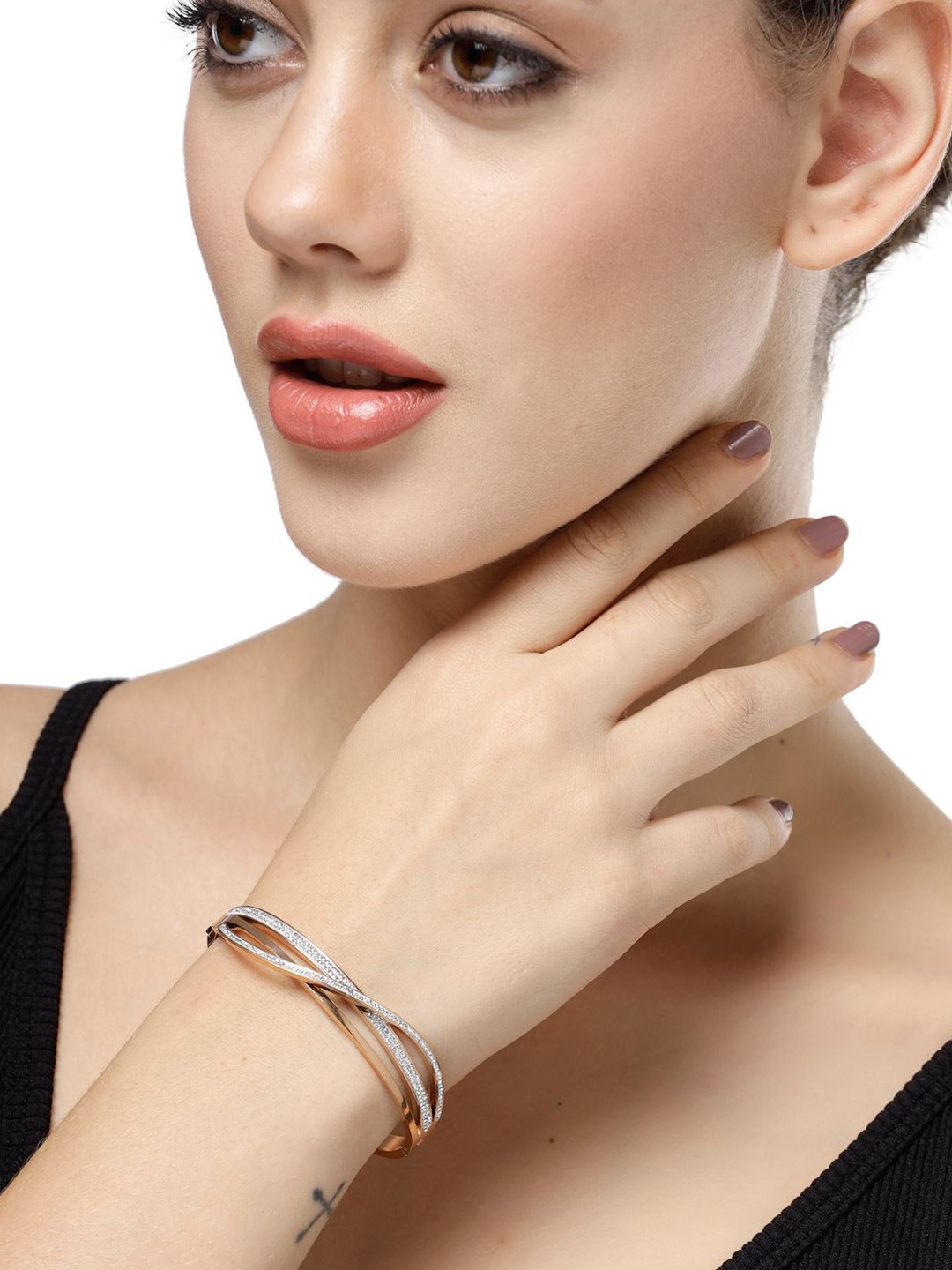 

RARE1STUDIO Alluring Rose Gold-Plated American Diamond Bangle-Style Bracelet