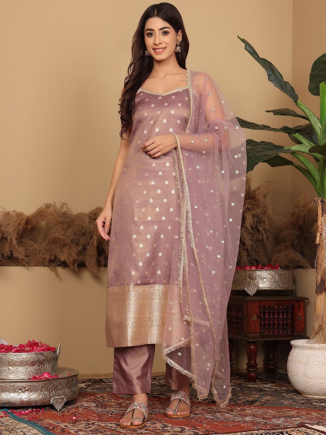 

Varanga Ethnic Motifs Woven Design Sequinned Straight Kurta With Trousers & Dupatta, Mauve