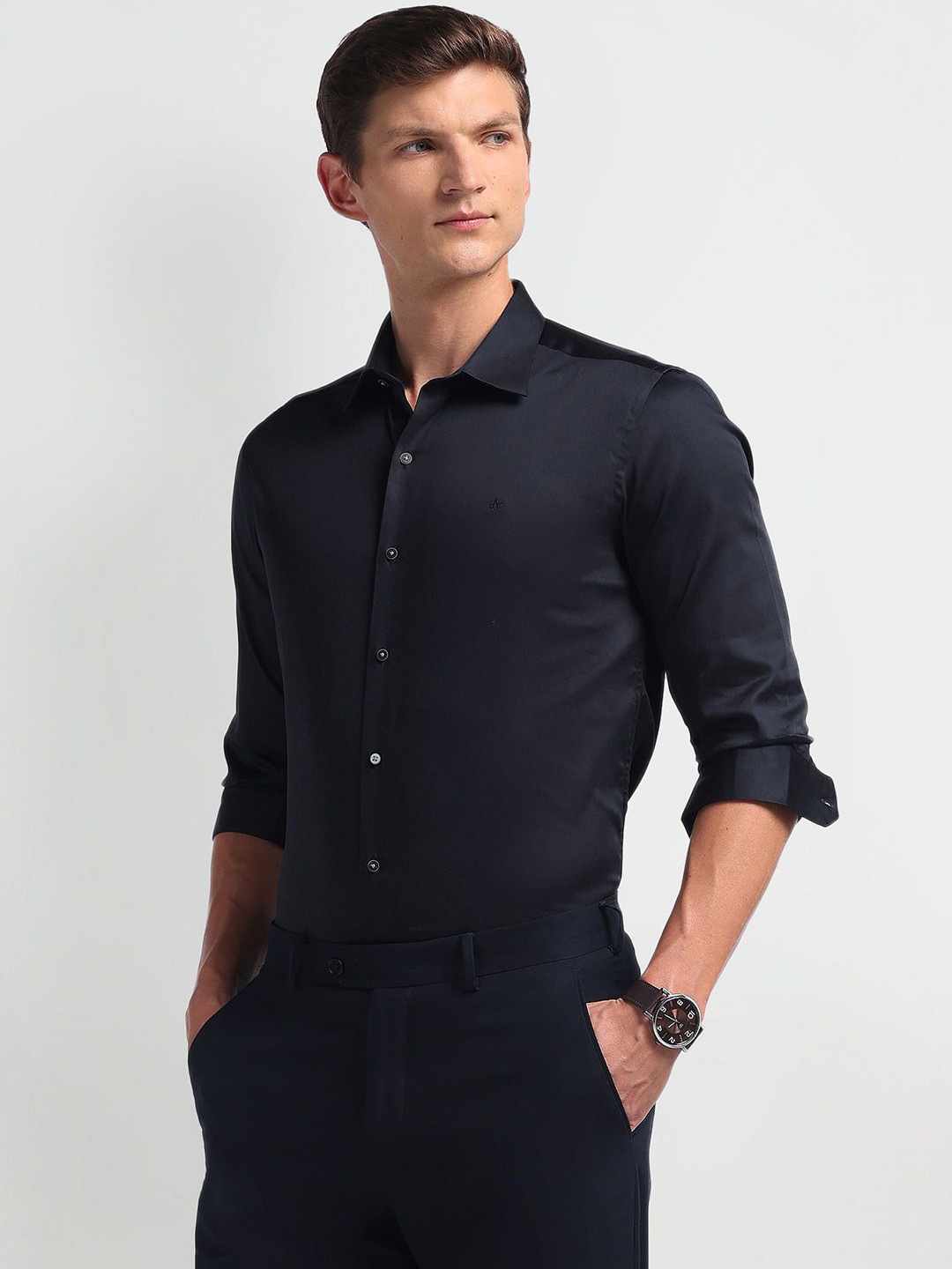

Arrow New York Men Slim Fit Solid Spread Collar Formal Shirt, Black
