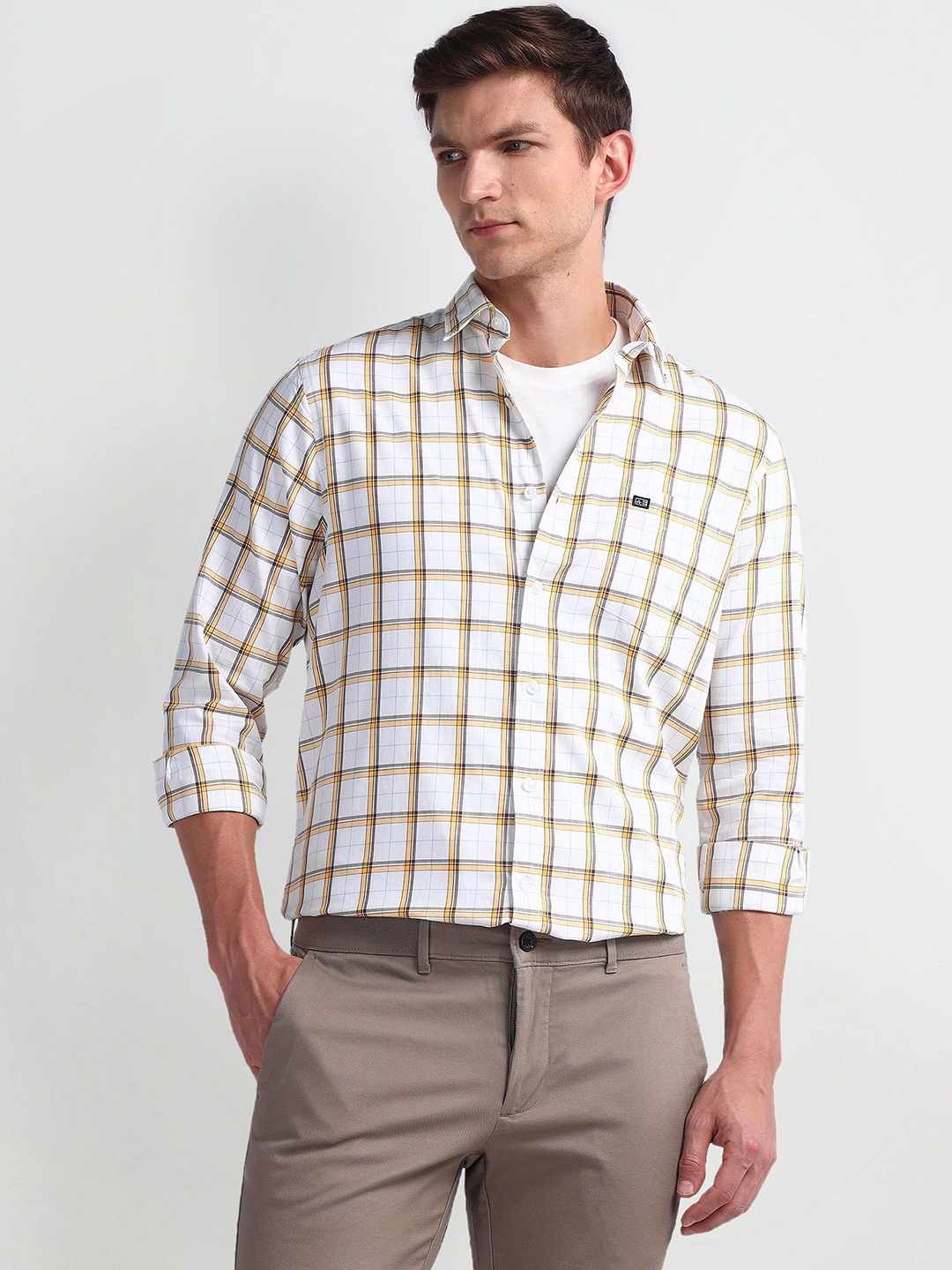 

Arrow Sport Men Tartan Checked Cotton Slim Fit Casual Shirt, White