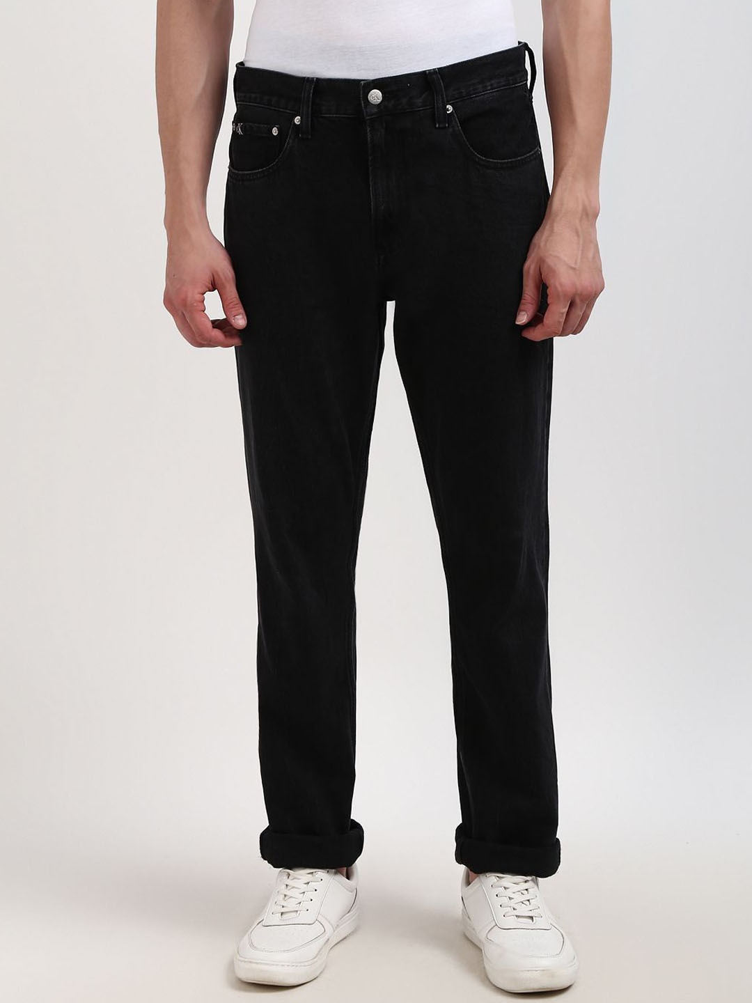 

Calvin Klein Jeans Men Mid-Rise Straight Fit Jeans, Black