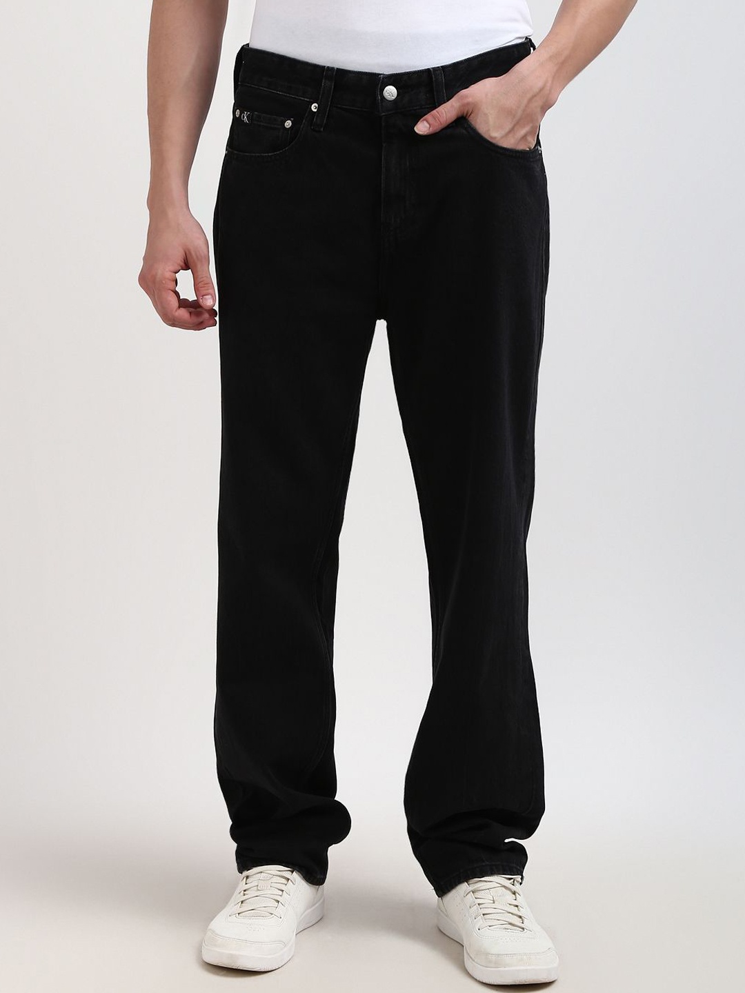 

Calvin Klein Jeans Men Mid-Rise Jeans, Black