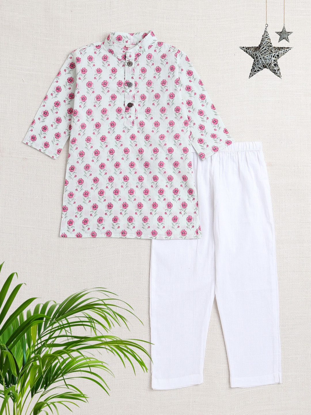

The Magic Wand Boys Floral Printed Pure Cotton Straight Kurta with Pyjamas, Pink