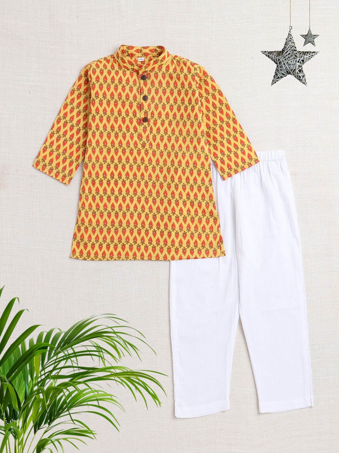 

The Magic Wand Boys Floral Printed Pure Cotton Straight Kurta with Pyjamas, Yellow