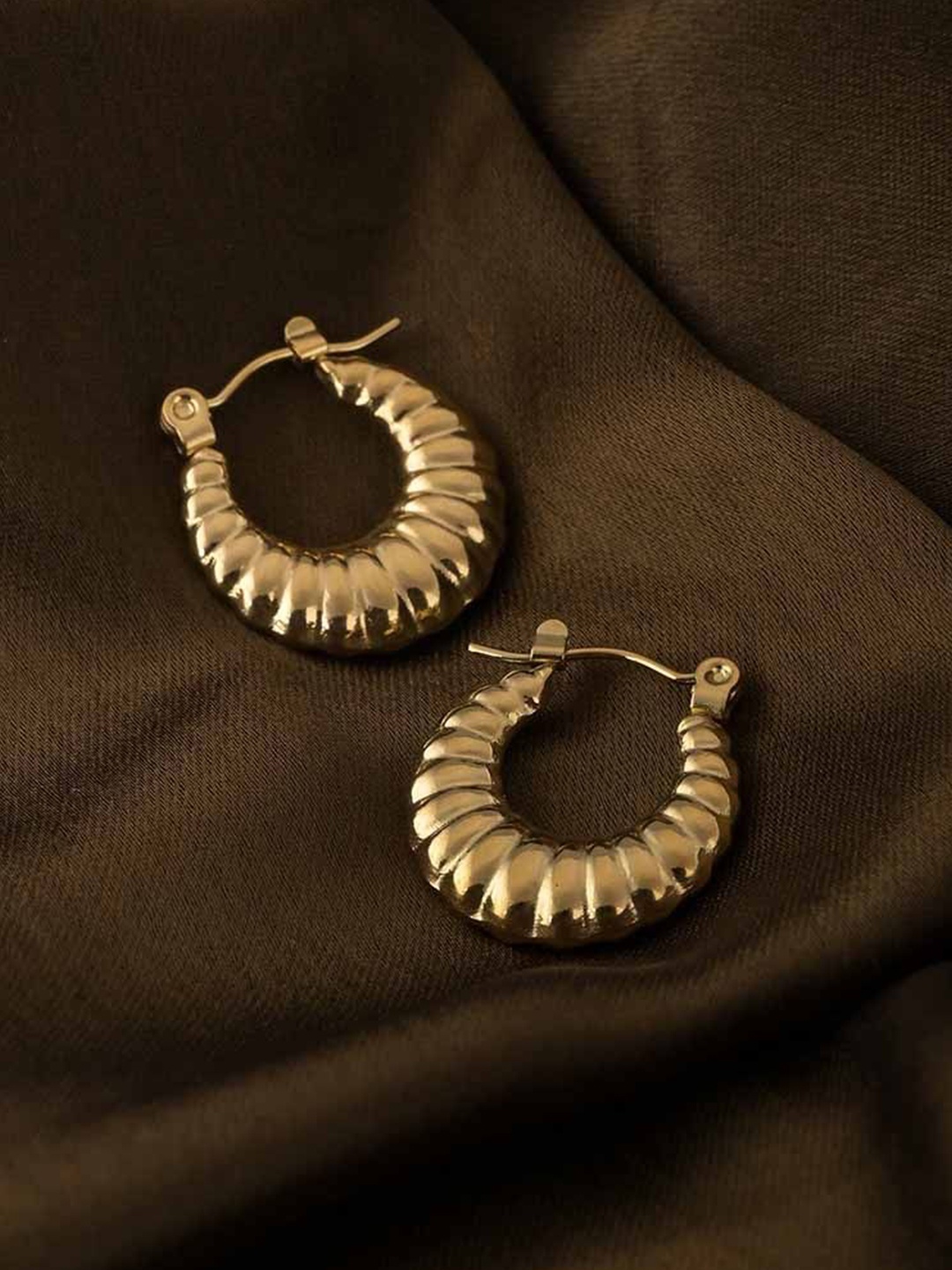 

PALMONAS Circular Drop Earrings, Gold