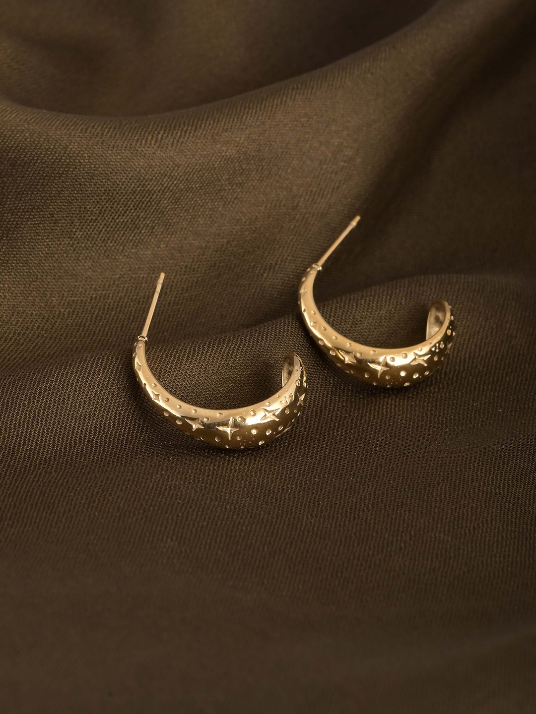 

PALMONAS Circular Half Hoop Earrings, Gold