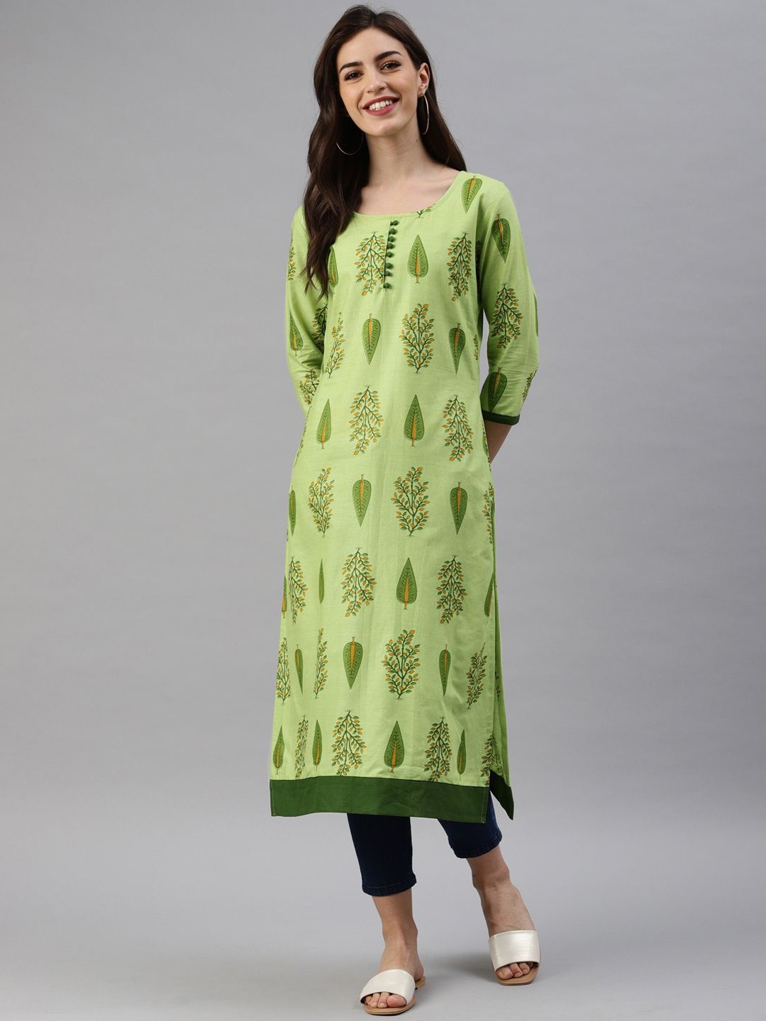 

Swishchick Floral Printed Round Neck Cotton Straight Kurta, Green
