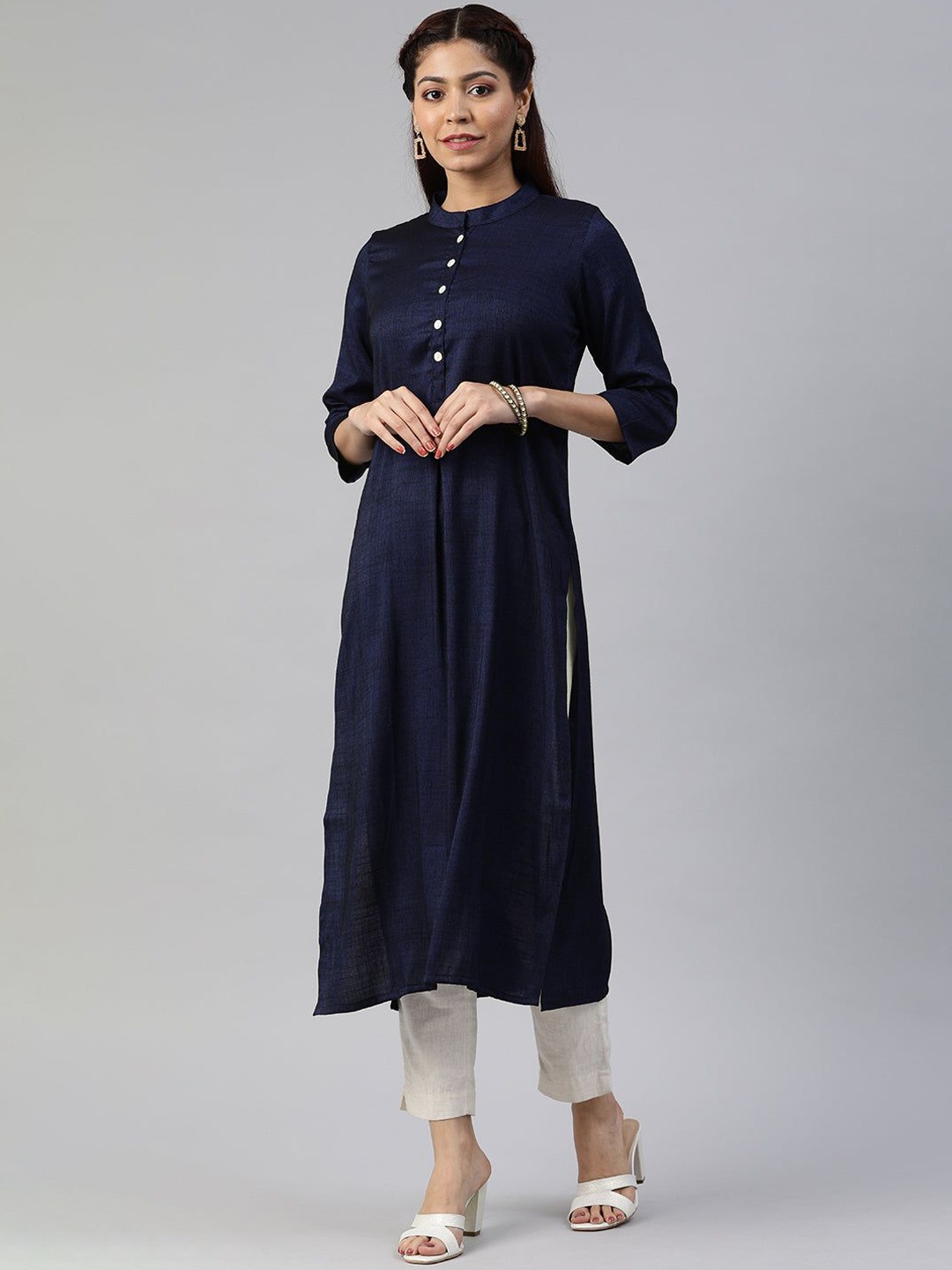 

Swishchick Mandarin Collar Regular A-Line Kurta, Blue