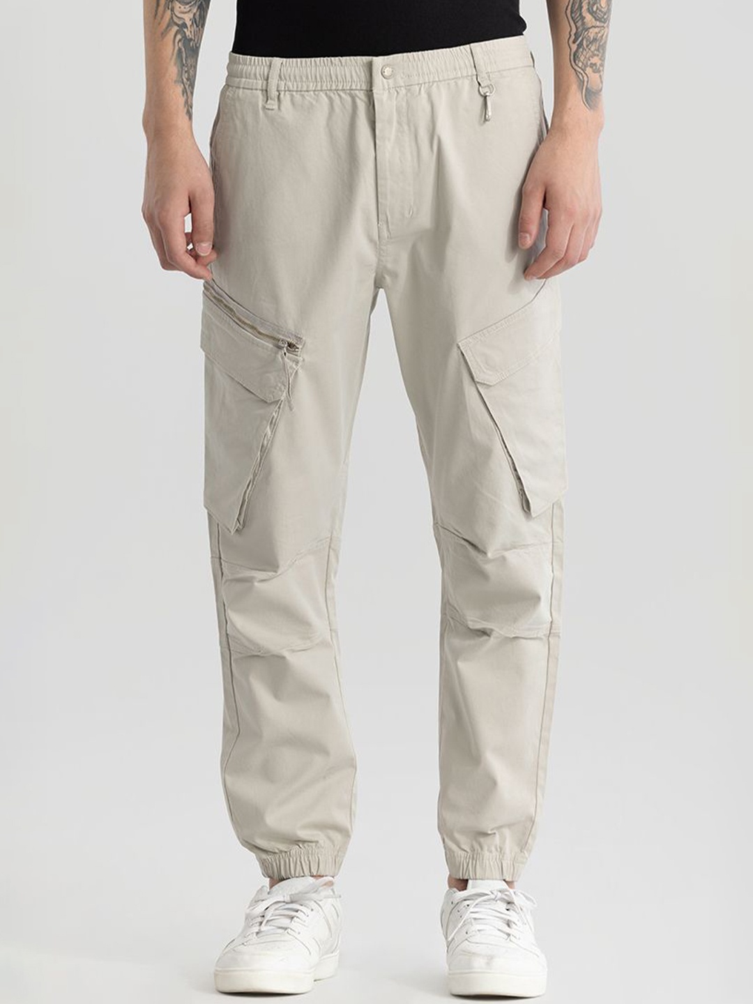 

Snitch Men Classic Loose Fit Joggers Trousers, Cream