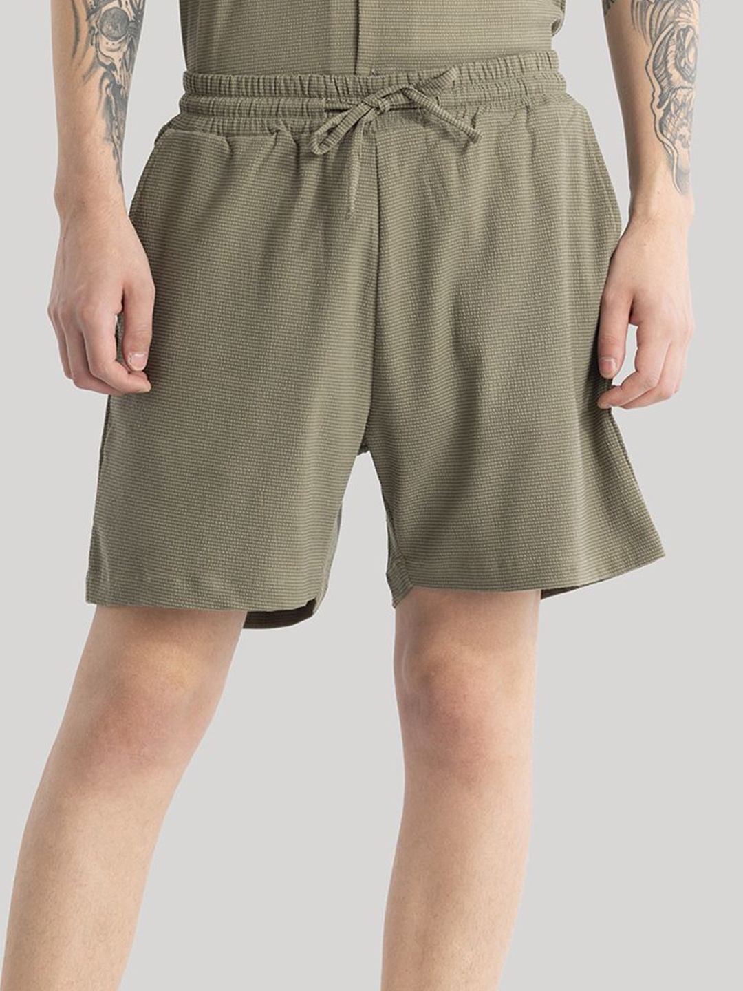 

Snitch Men Loose Fit Shorts, Olive